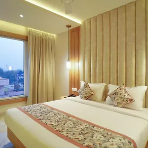 3* Hotel Four Element